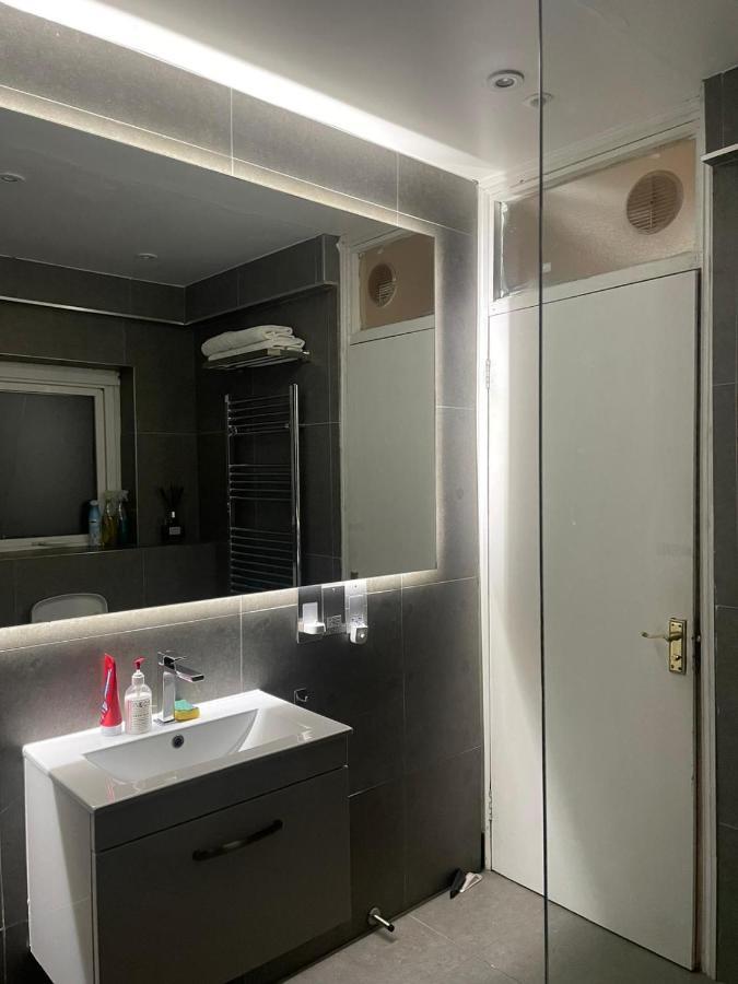 Balham, South London Spacious Guest House 5, 6 Rooms Available Exterior foto