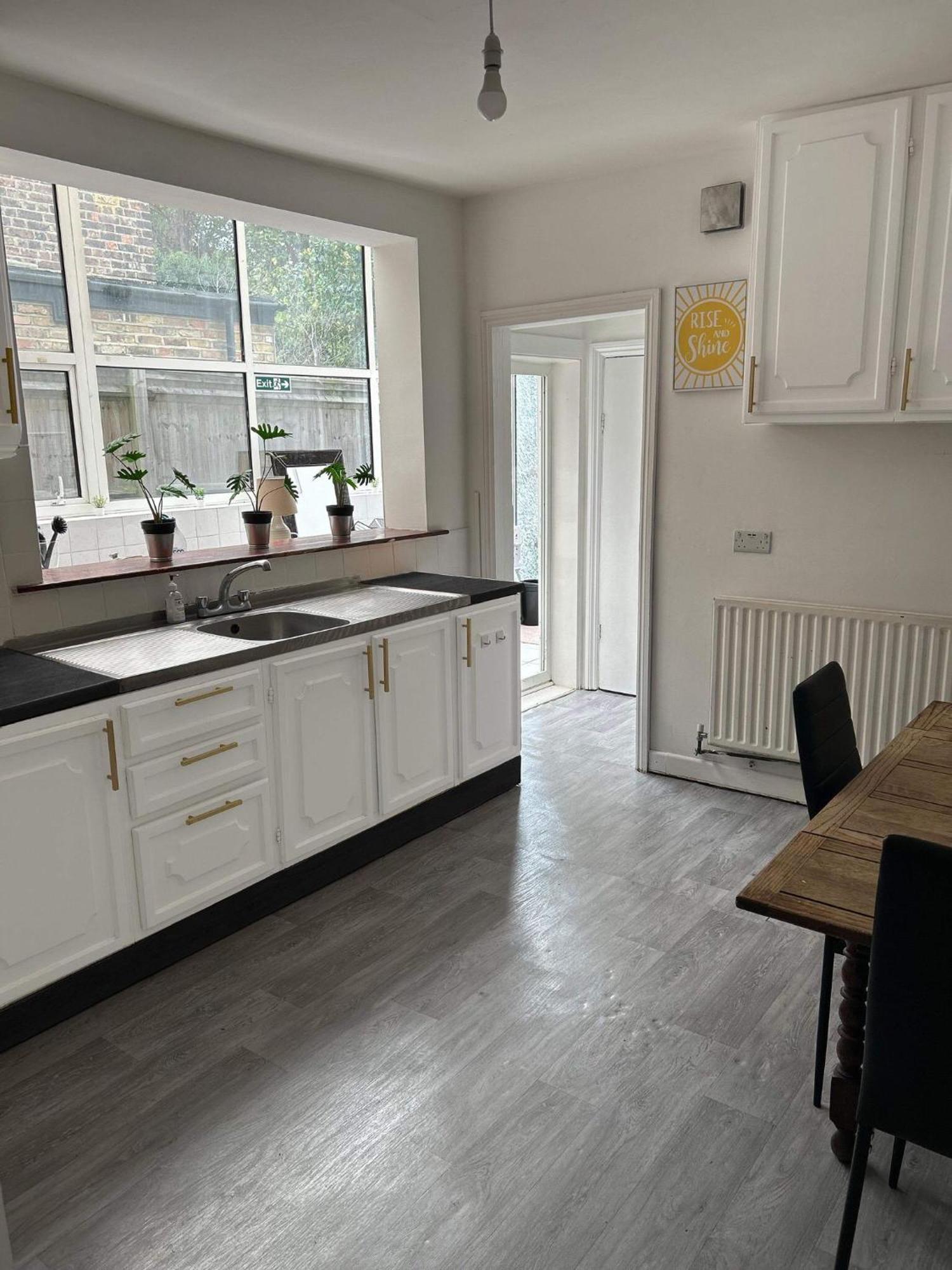 Balham, South London Spacious Guest House 5, 6 Rooms Available Exterior foto